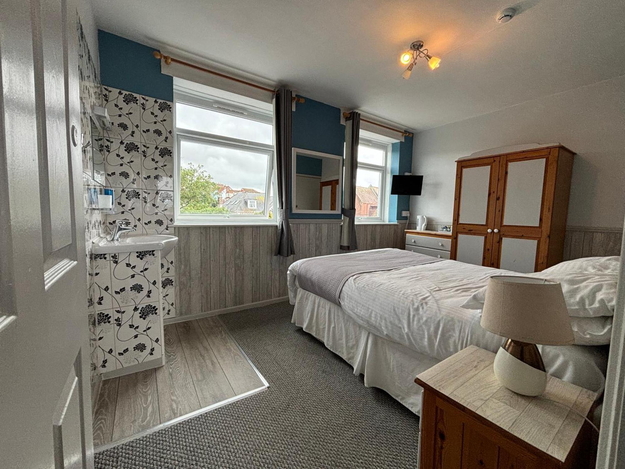 Three Palms Hotel Paignton Bagian luar foto