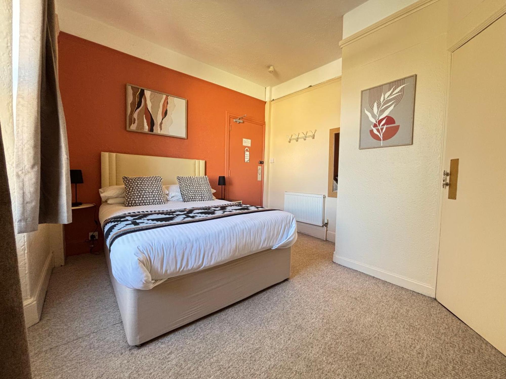 Three Palms Hotel Paignton Bagian luar foto