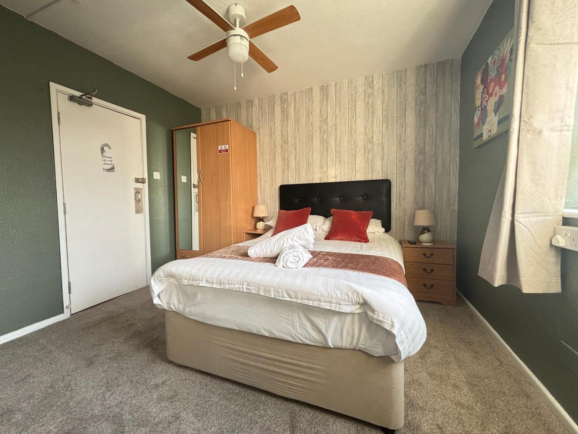 Three Palms Hotel Paignton Bagian luar foto