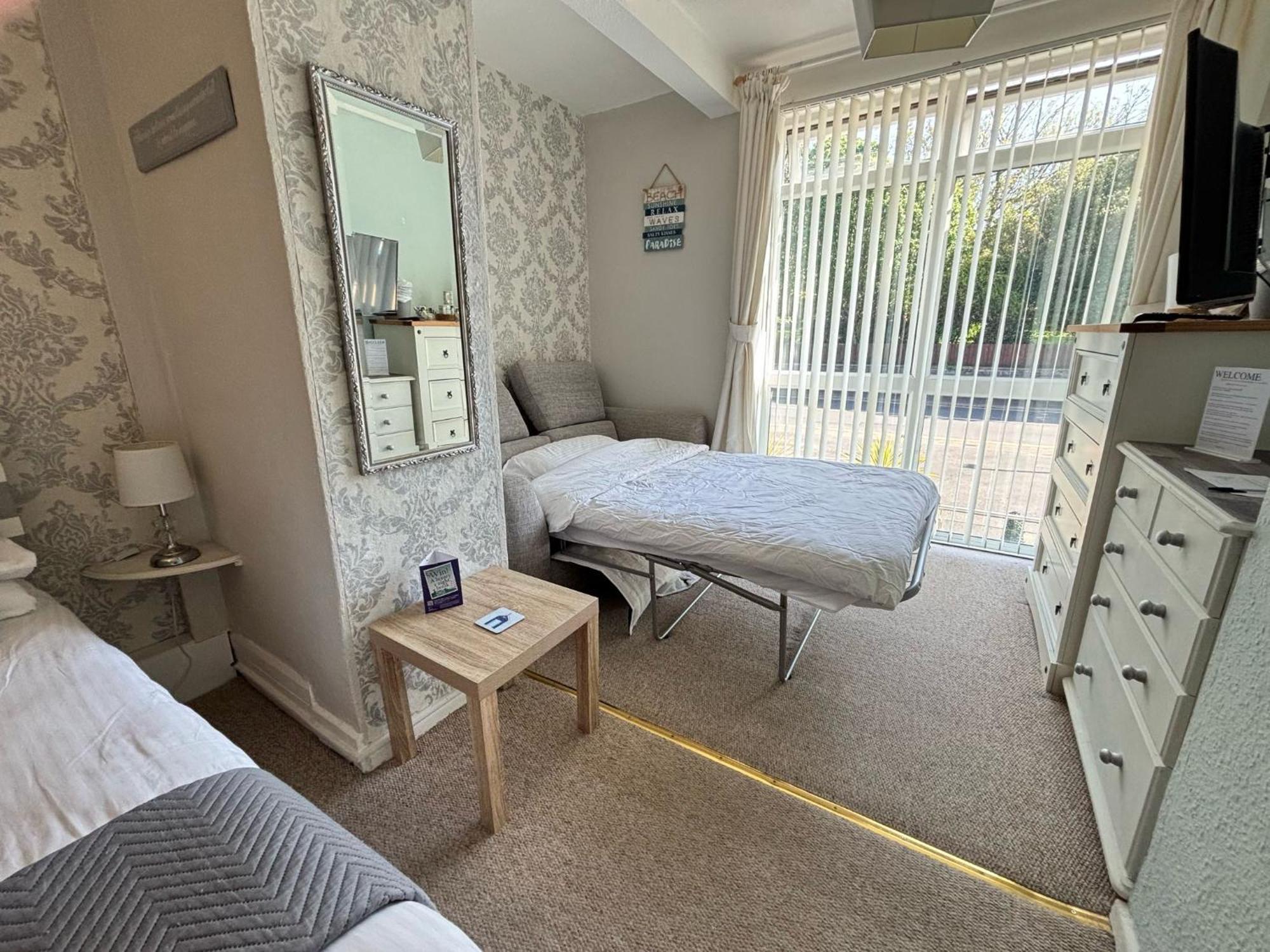 Three Palms Hotel Paignton Bagian luar foto