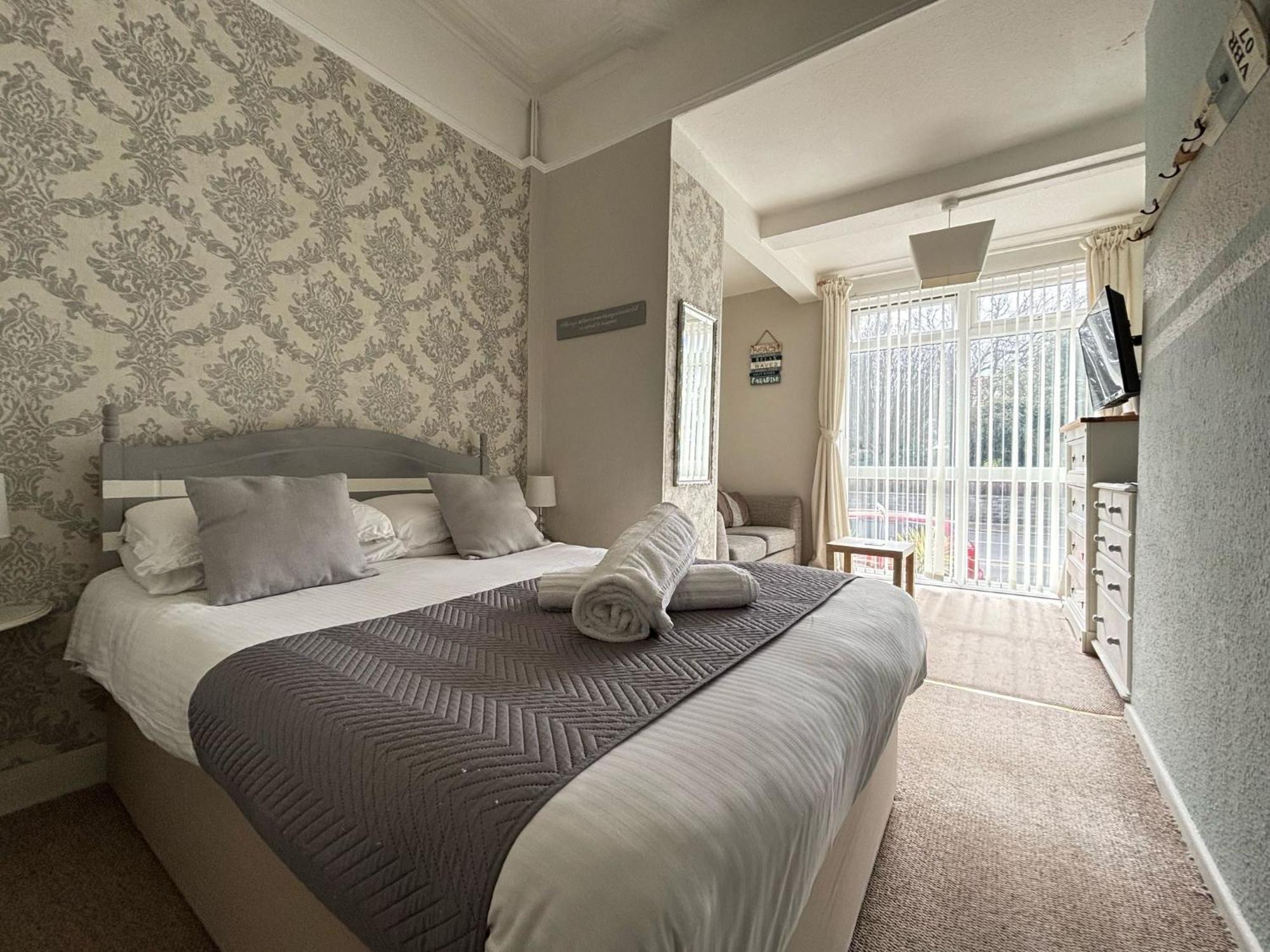 Three Palms Hotel Paignton Bagian luar foto